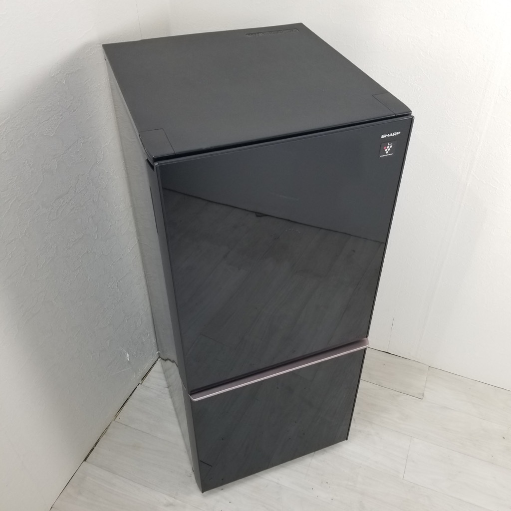シャープ SJ-GD14D-B ガラストップ冷蔵庫 137L/つけかえどっちもドア 2ドア ピュアブラック 2018年製 SHARP  中古家電 店頭引取歓迎 R5284) シャープ SJ-GD14D-B ガラストップ冷蔵庫 137L/つけかえどっちもドア 2