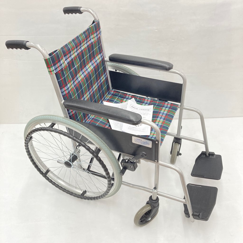 車椅子 自走式車椅子 ノーパンクタイヤ 中古品