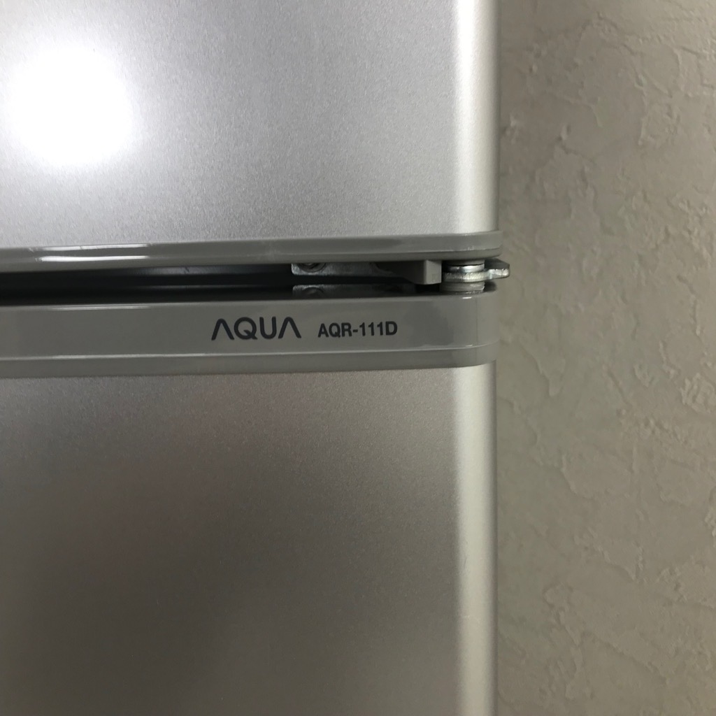 中古 109L 2ドア冷蔵庫 ハイアール AQR-111D 2015年製 一人暮らしの 