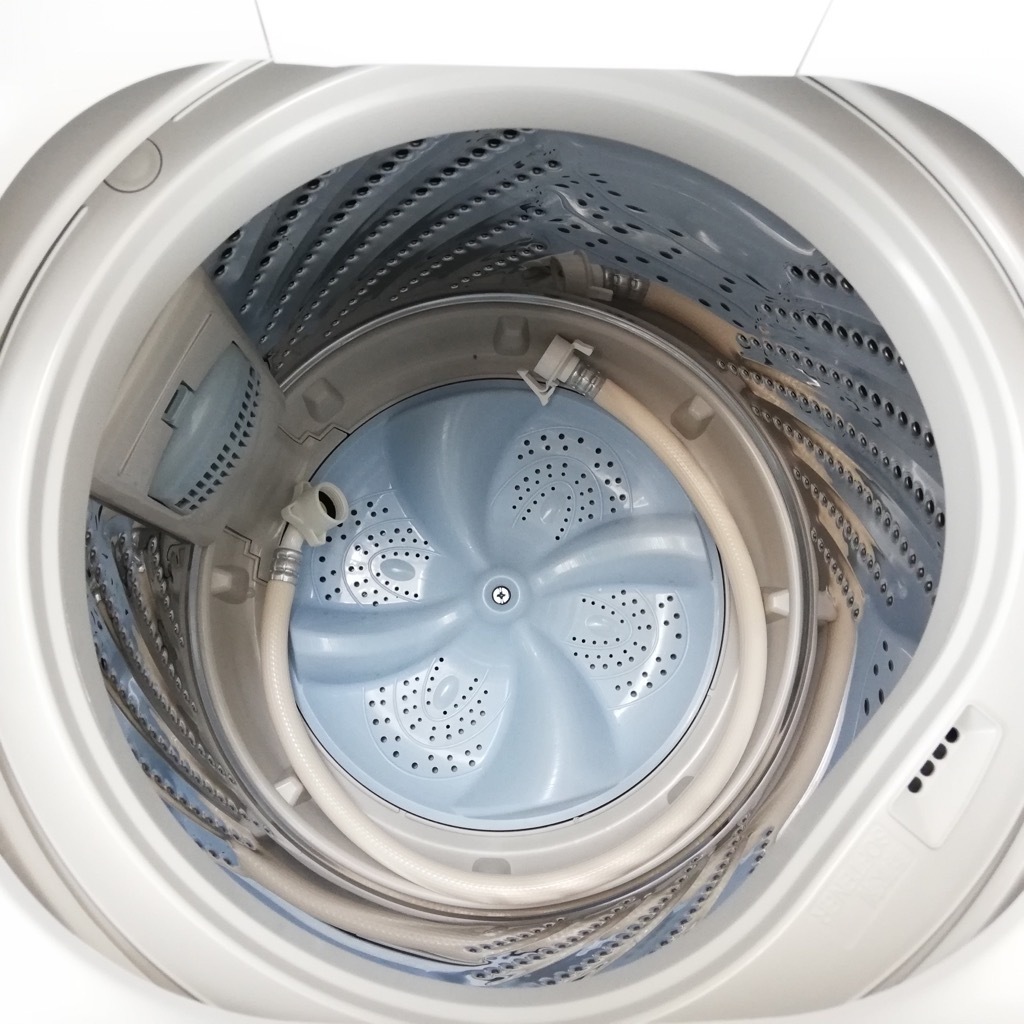 中古 全自動洗濯機 送風乾燥 5.5kg ハイセンス 2017年製造 槽洗浄