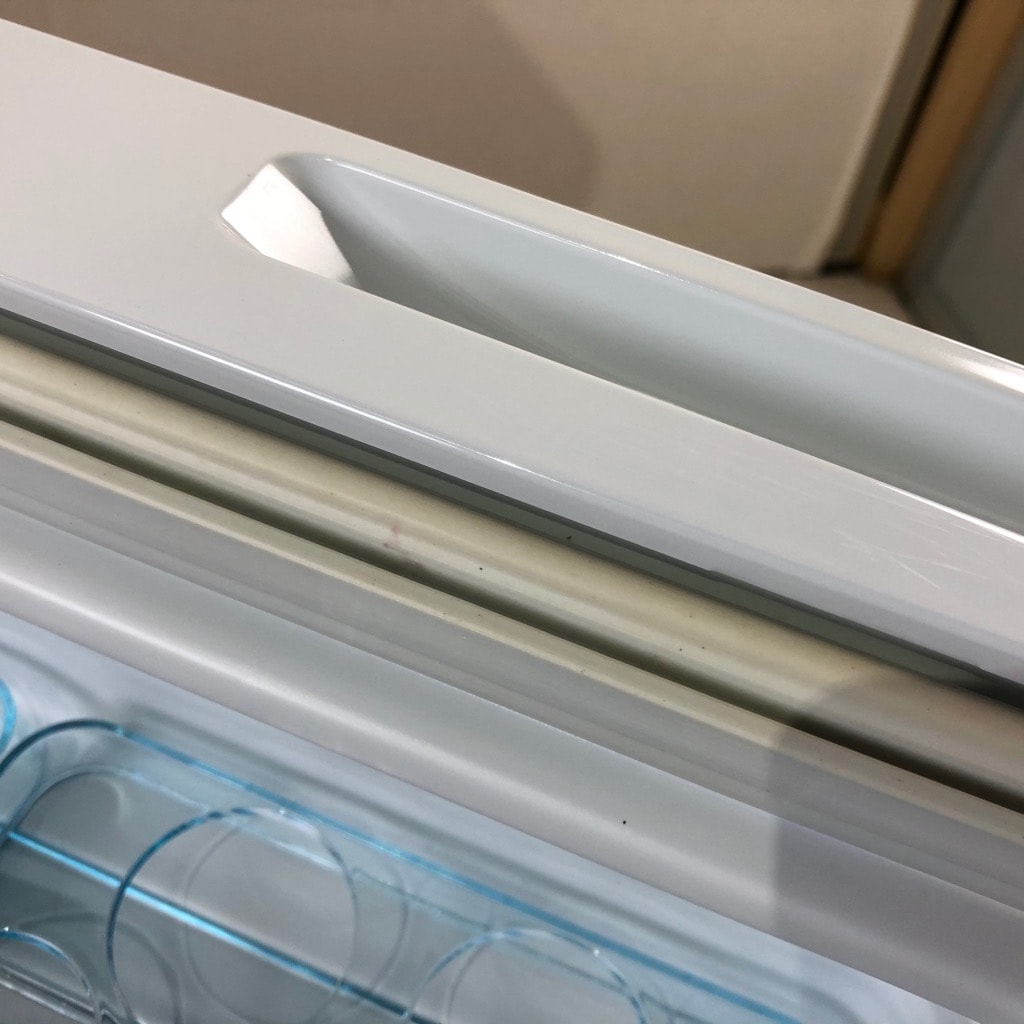 アビテラックス AR-143E ホワイトストライプ 冷蔵庫138L 2ドア冷蔵庫 Amazon.co.jp: ABITELAX 138L 2ドア冷蔵庫 直冷式 ノンフロン AR