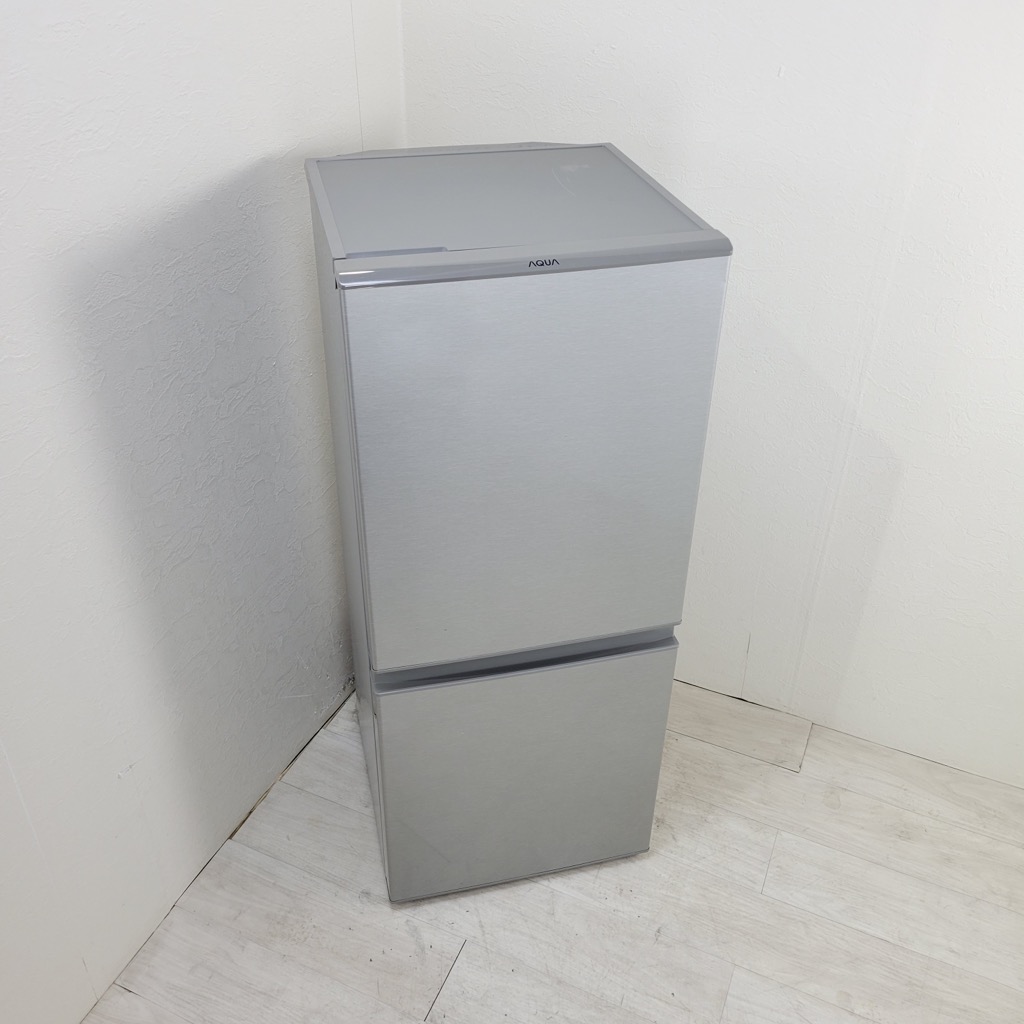中古 高年式 126L スタイリッシュ 2ドア冷蔵庫 アクア AQR-13J-S 2020 