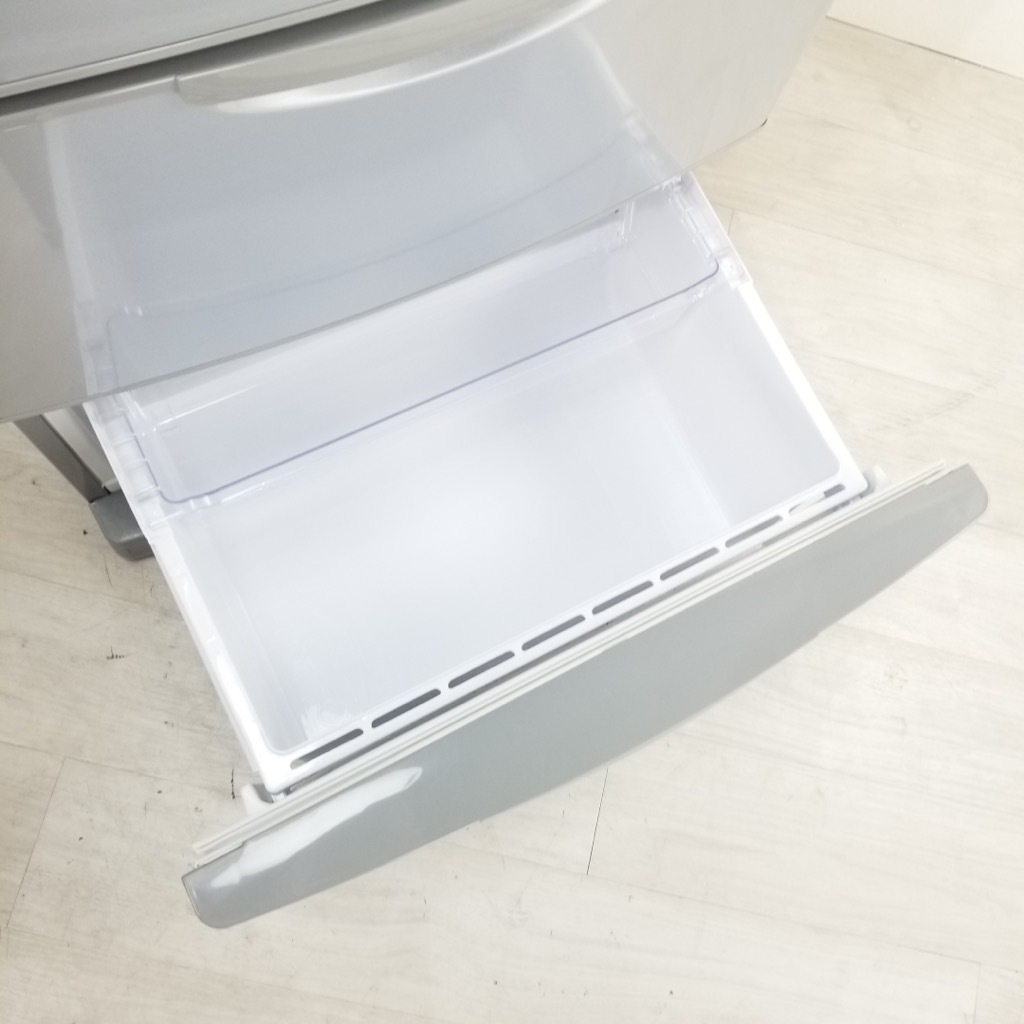 中古 近郊送料格安 272L 3ドア冷蔵庫 ハイアールアクア AQR-271C-S