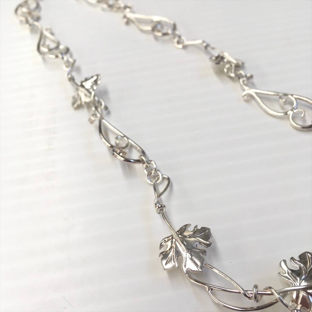 中古 YAMAHARA JEWELRY AND CRAFT K20＆SV925 ブドウモチーフ