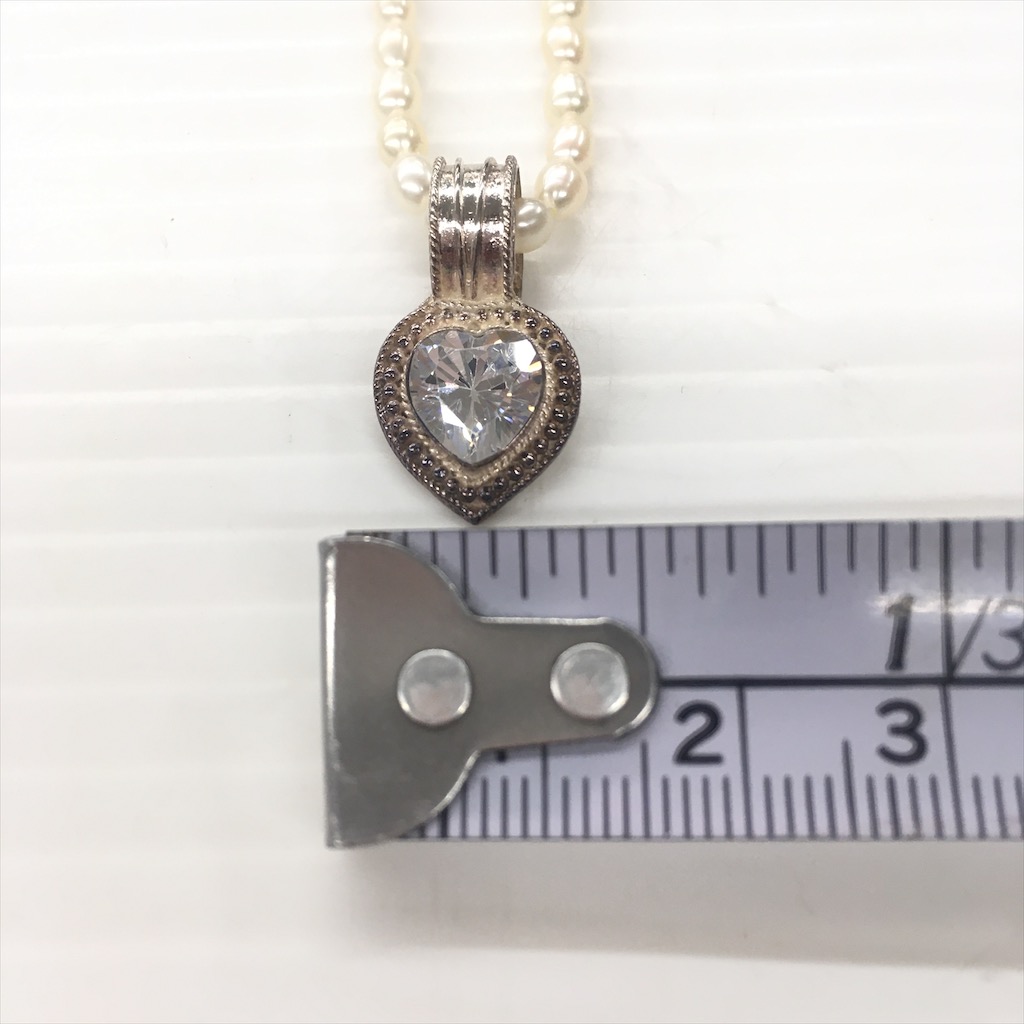 ��� MUSEUM OF JEWELRY ø��ѡ���ߥ��륳�˥� �ϡ��ȥ�����եǥ�����ͥå��쥹 