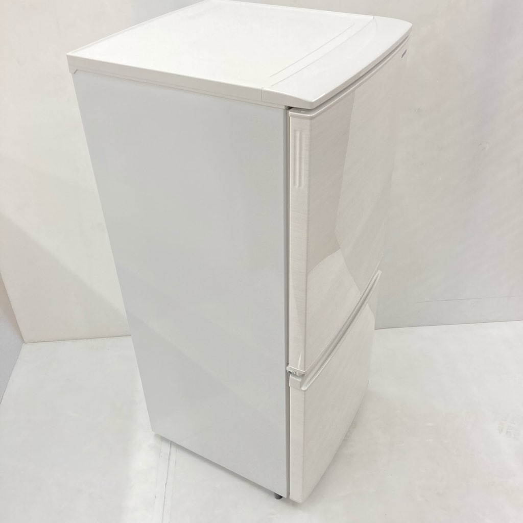 東京23区送料　超美品シャープ２ドア　2018年製137L　SJ-D14D-W SHARP(シャープ)137L 2ドア冷蔵庫 2018年製「SJ-D14D-W」｜2020