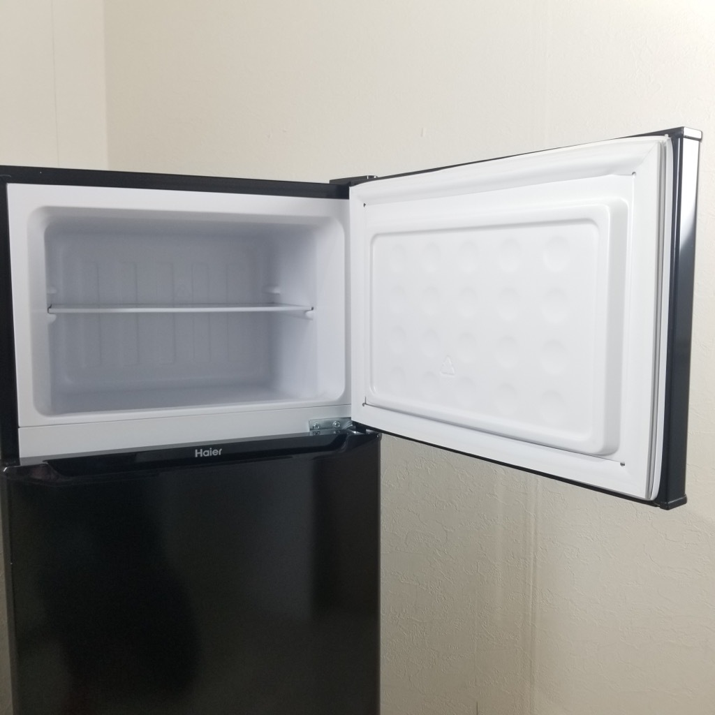 Haier 人気のブラック! 2ドア 冷蔵庫 130L 2019年製 中古 家電