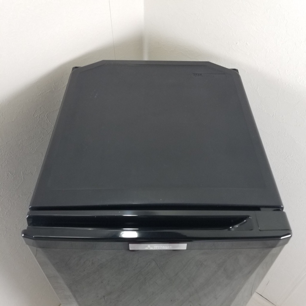【送料無料・設置無料サービス有り】冷蔵庫 2016年製 MITSUBISHI MR-P15A-B 中古 中古 146L 2ドア冷蔵庫 ブラック 三菱電機 MR-P15A-B 2016年製 単身用