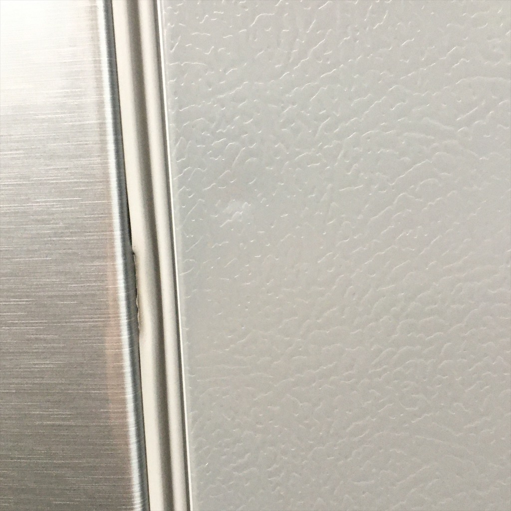 中古 高年式 126L スタイリッシュ 2ドア冷蔵庫 アクア AQR-J13J-S 2020