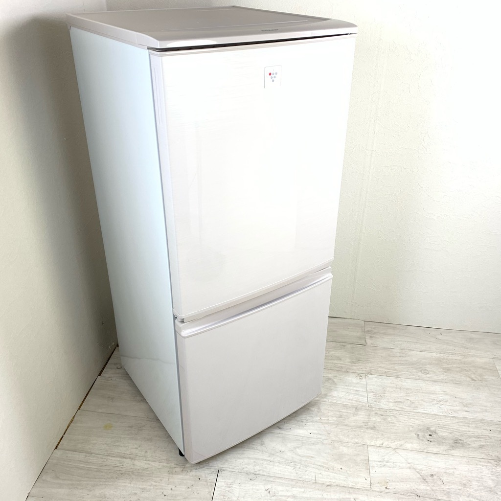 中古 プラズマクラスター 冷蔵庫 シャープ つけかえどっちもドア 2015年製 2ドア 一人暮らし 単身用 自動霜取りファン式 6ヶ月保証付き【型番掲載商品】 中古 2ドア冷蔵庫 シャープ プラズマクラスター つけかえどっちもドア