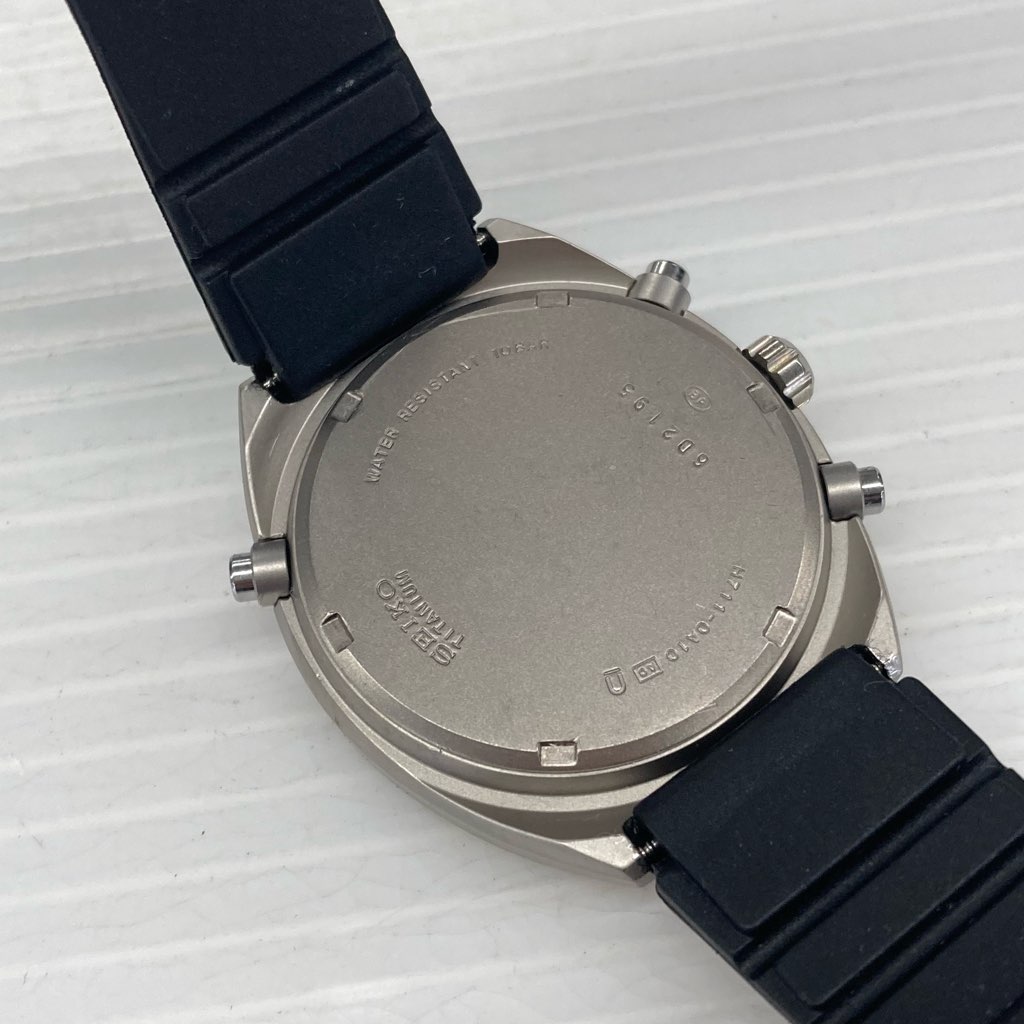 中古 SEIKO TITANIUM H711-0A10 ブルーグリーン系 ベゼル径約40mm アナデジ
