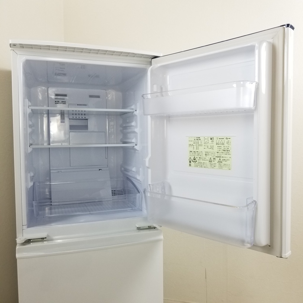 安心の6ヶ月保証付！2015年製 SHARP SJ-14E2-KB 137L 2ドア