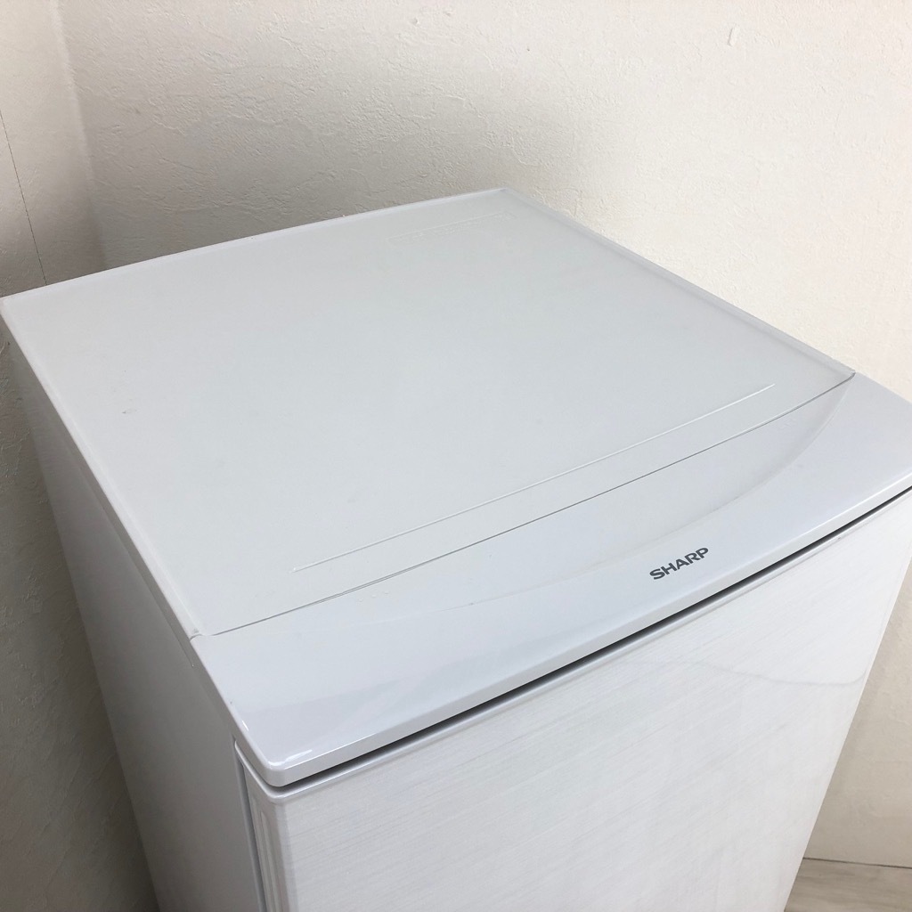 安心の6ヶ月保証付き！！ SHARP 2ドア冷蔵庫 SJ-D14C-W 2017年製 137L