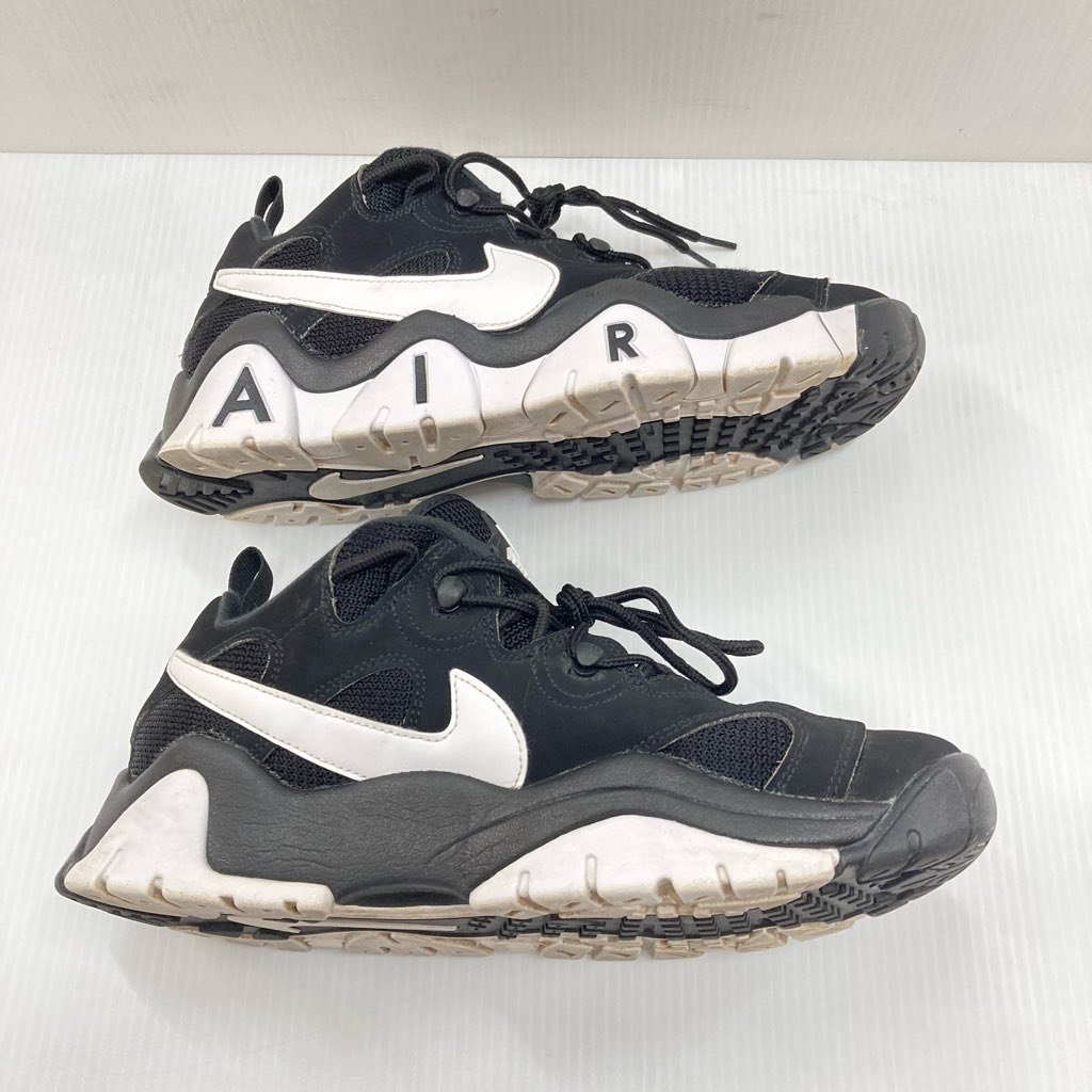 中古 NIKE エアバラージ LOW AIR BARRAGE CD7510-001 黒×白 US9 洗浄済み