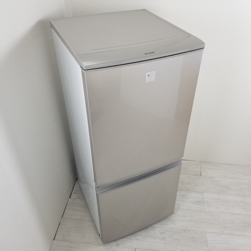 中古 137L プラズマクラスター 2ドア冷蔵庫 シャープ つけかえどっちも 