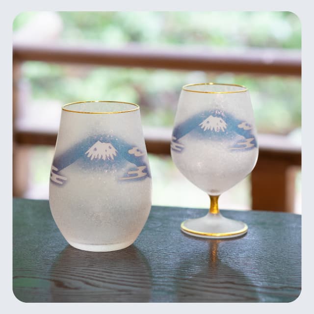 脚付杯 210ml 富士月兎図 プレミアム  日本製 アデリア 石塚硝子（6848）