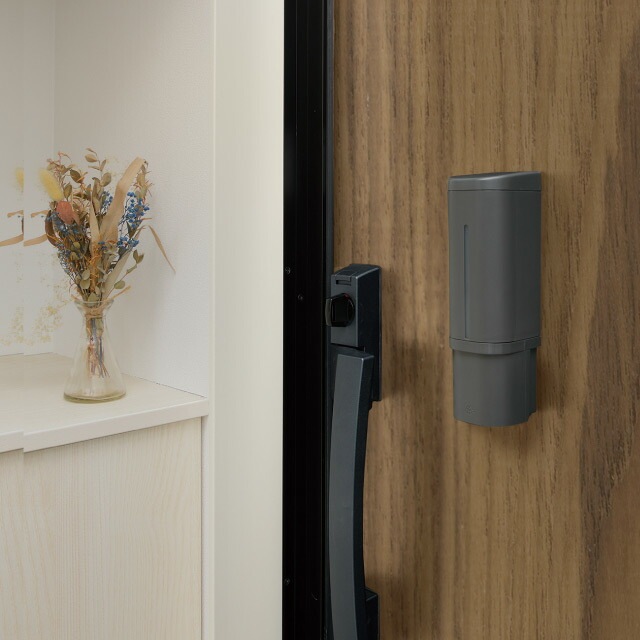 ディスペンサー ミストタイプ 500ml ダークグレー HOVER ホバー リッチェル マグネット 下から出てくる [KU] 4945680100533