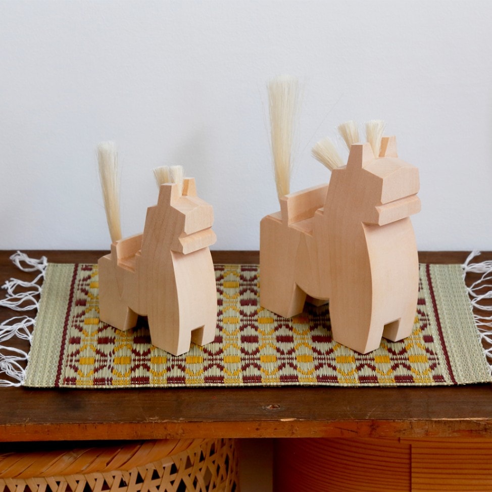 八幡馬　白木 （八幡馬株式会社）