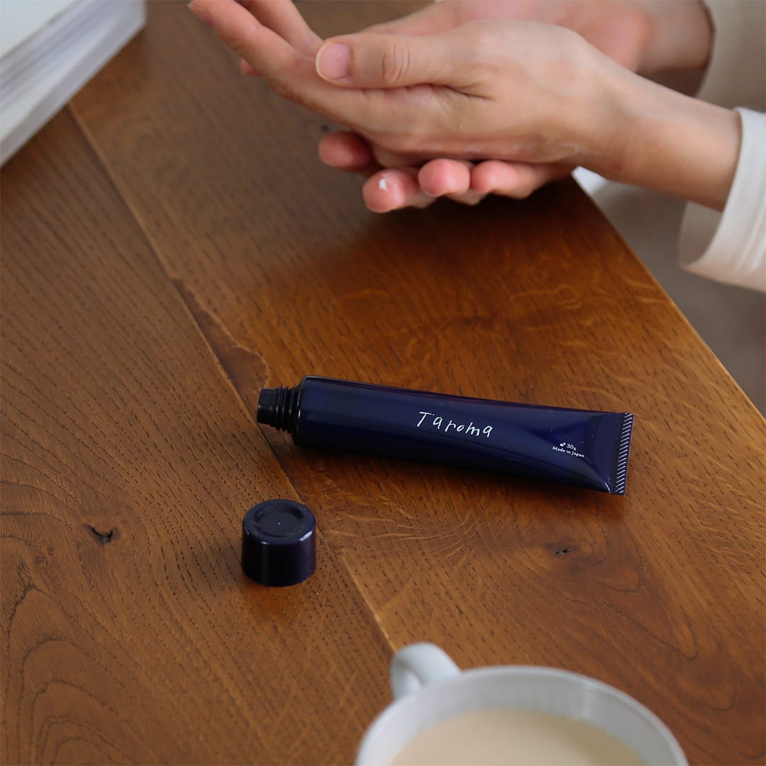 ハンド＆ネイルクリーム（taroma／タロマ）