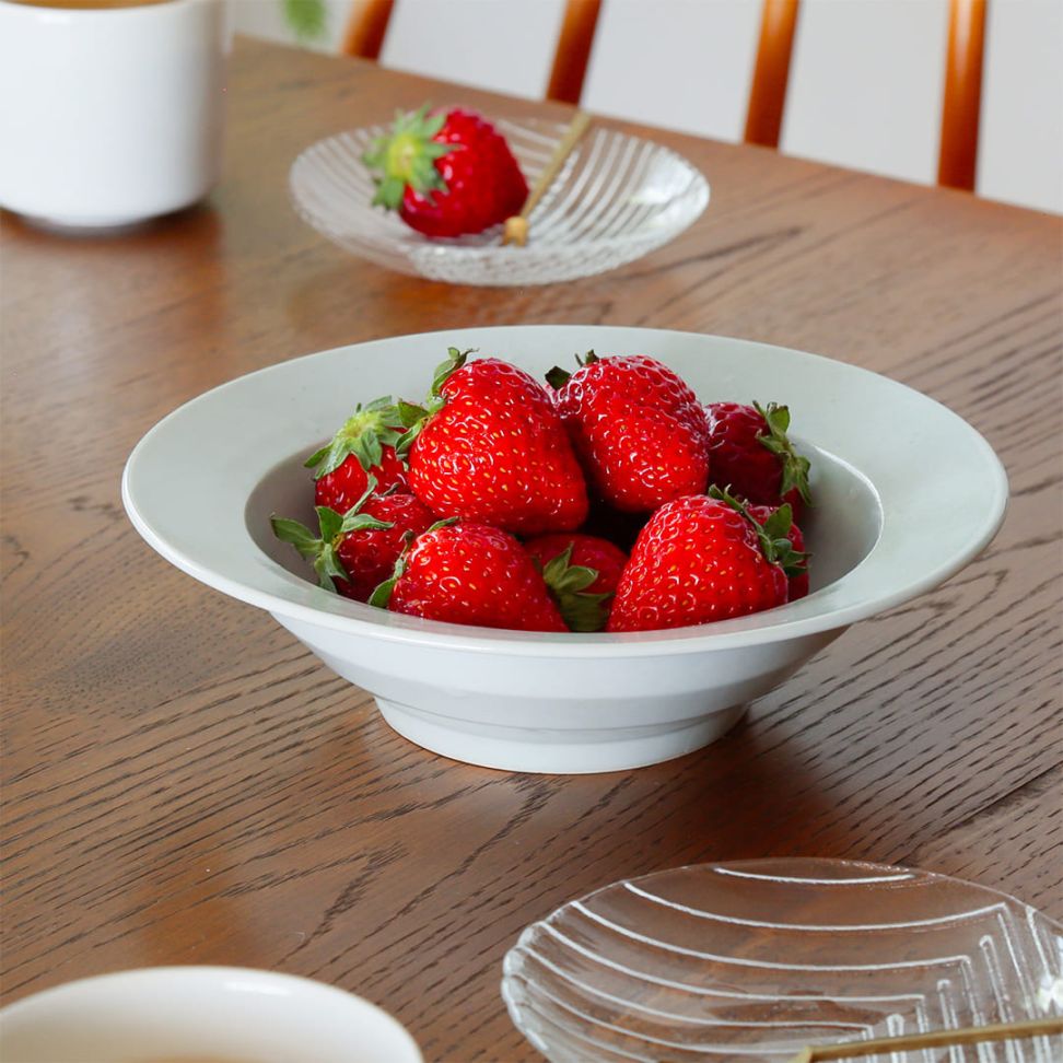 かぶと鉢 (アリタポーセリンラボ)