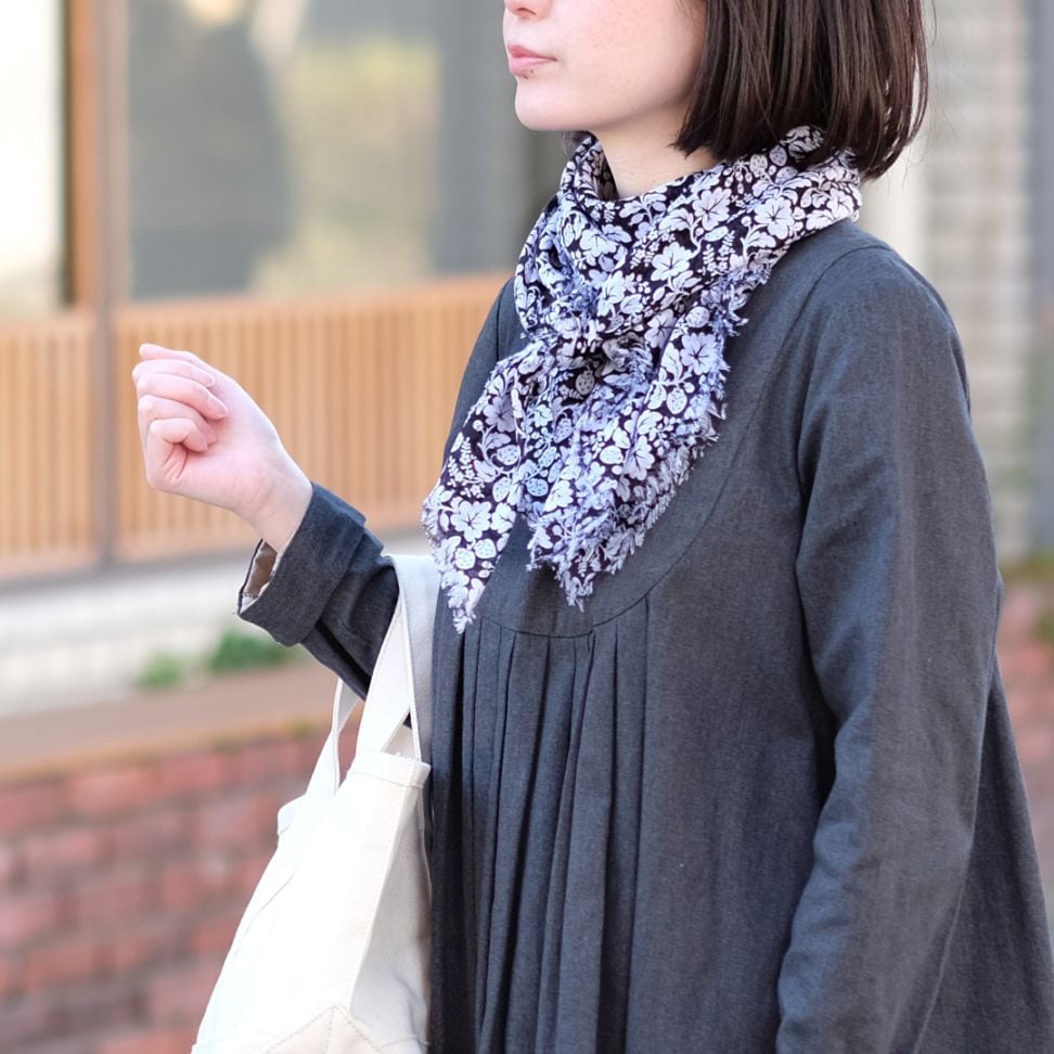 ワイルドベリーガーゼショール （オールドマンズテーラー）