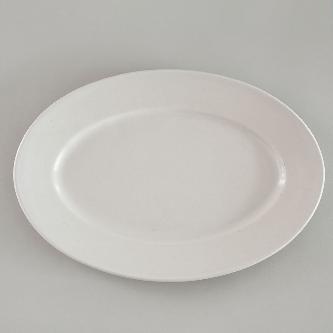 オーバルプレート （郡司製陶所）