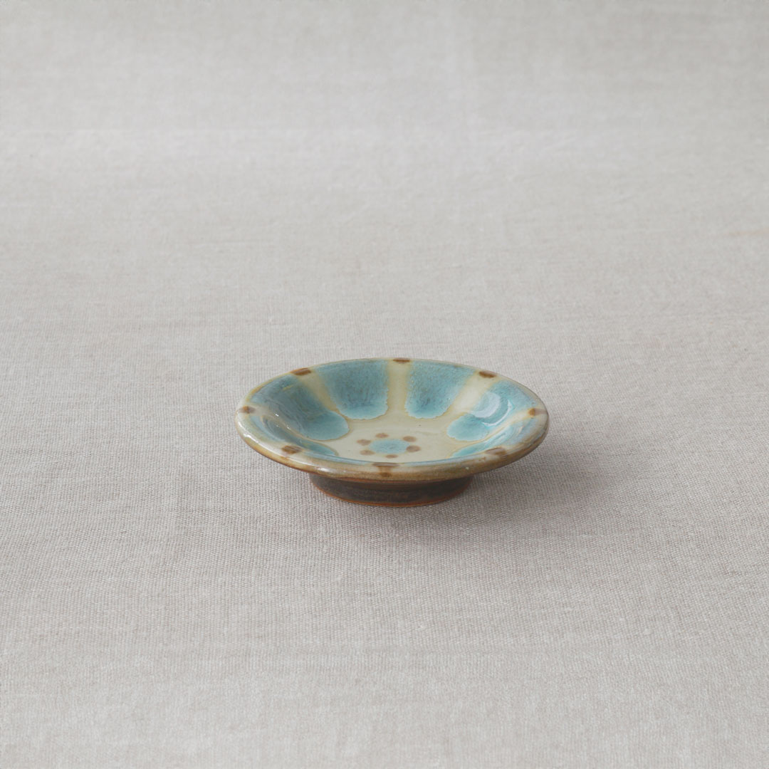 皿　チチチャン （ノモ陶器製作所）