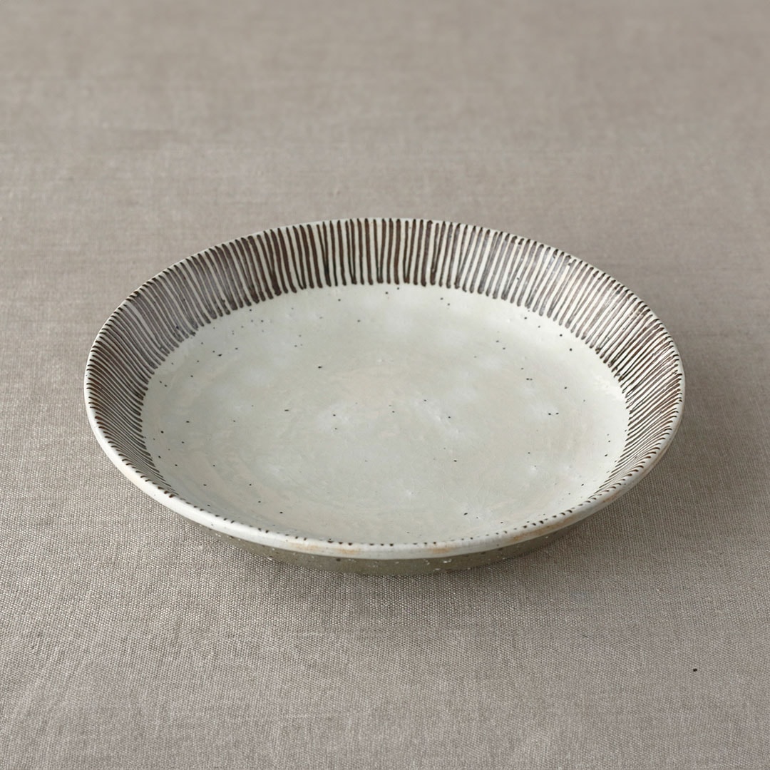 サビ十草 皿 （バーバー／BARBAR） | 平皿・プレート | cotogoto