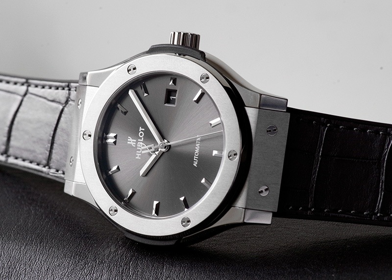 【新品未使用】ＨＵＢＬＯＴ　クラシックフュージョン　アリゲーターストラップ 新品未使用】HUBLOT クラシックフュージョン アリゲーター
