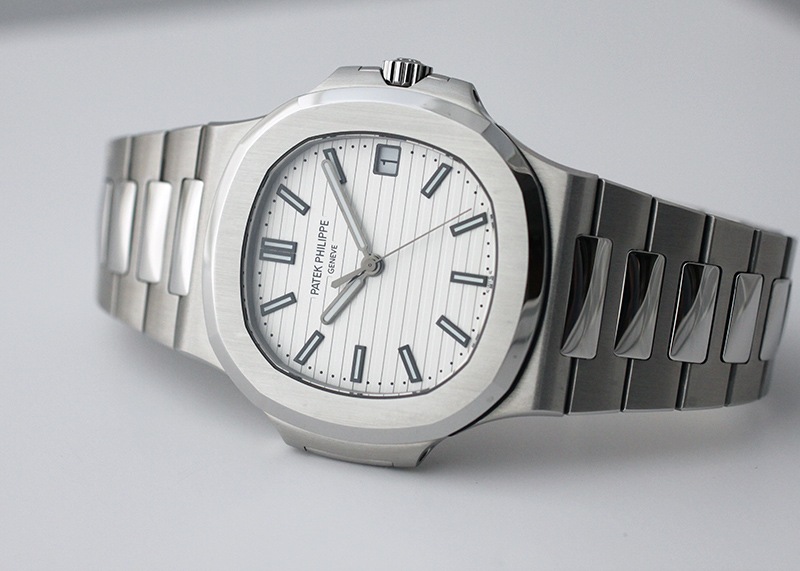 パテック フィリップ - ノーチラス | PATEK PHILIPPE | 5711/1A-011