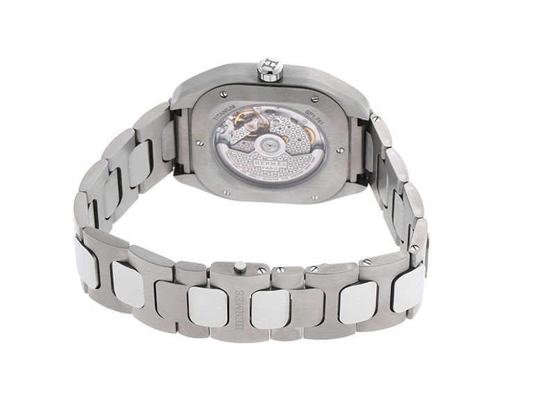 1月5日まで　HERMES エルメス H08 SP1.741 39mm 未使用)HERMES エルメス H08 H08 39mm SP1.741a（W049431WW00）（商品