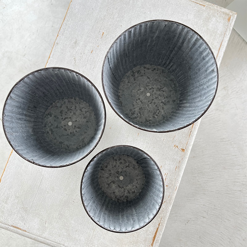 Amazon.com: LIGUTARS Ceramic Plates, Antique Decorative Ceramic Plates,  Spring Flowers Blossoms, 7 Inch, for Dining, Parties, Wedding, Multicolor :  