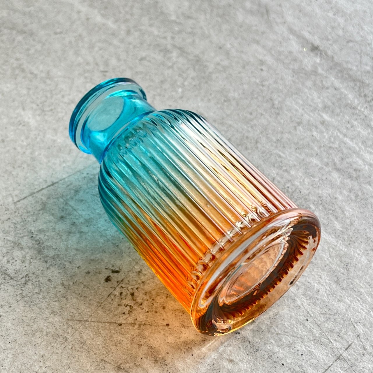 週末限定価格  /BACA 果物文様扁壺花瓶 週末限定価格 /BACA 果物文様扁壺花瓶 BACA 花文様扁壺花瓶