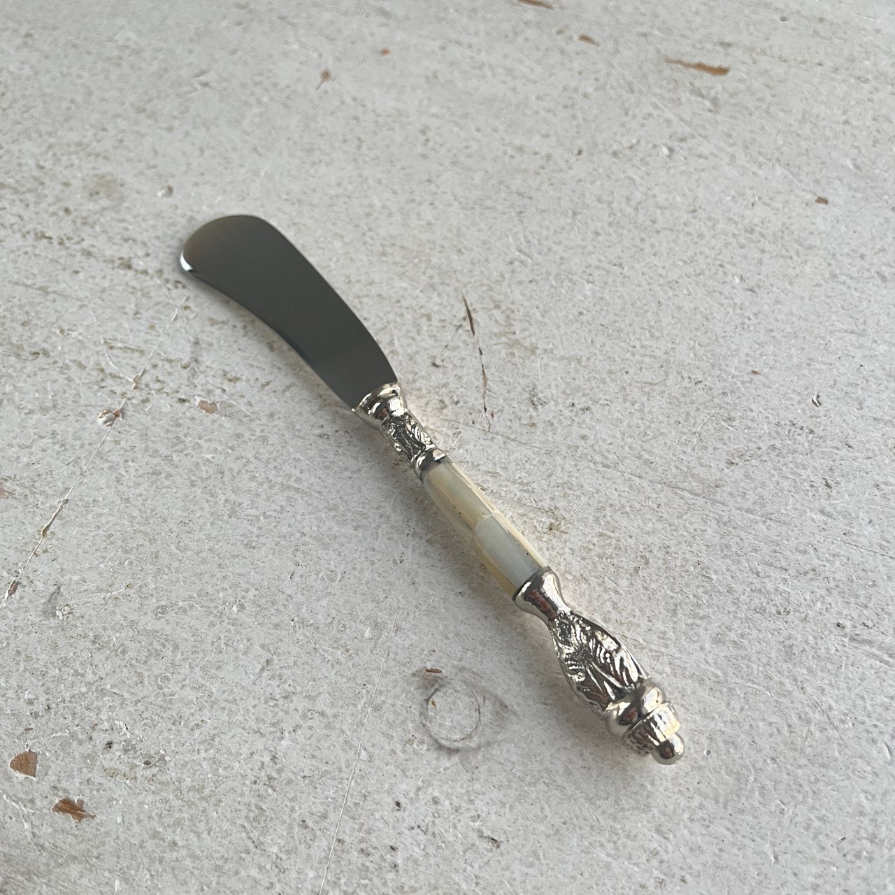 ✨鳥バターナイフ　ギャラリー良工房✨✨ 良工房の彫刻家具 鳥のバターナイフ - 山梨県北杜市｜ふるさと