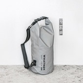 (WHATNOT)ワットノット ドライバッグ 10L（グレー）