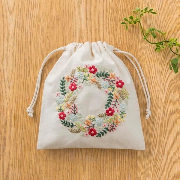 コスモ yulaのこころ踊る草花刺繍 刺しゅうキット 小花のリース No