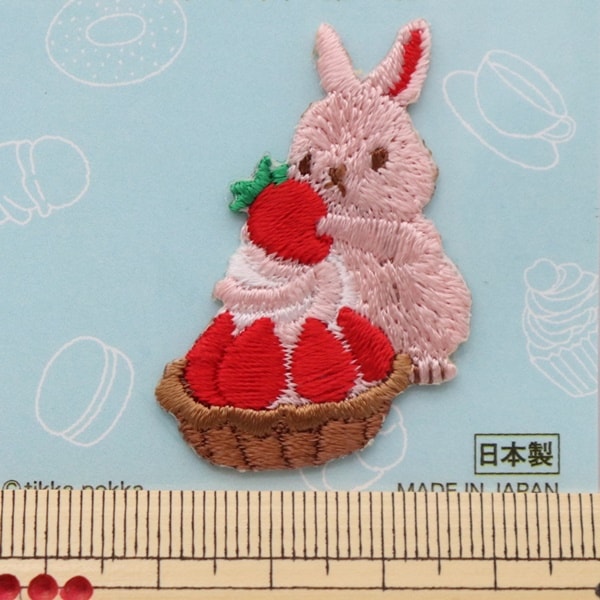 ワッペン DREAM OF SWEETS うさぎとタルト H459-113 | 手芸センター