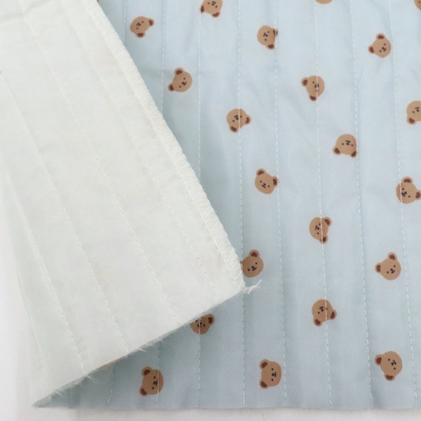 生地 インクジェットプリント 【キルト】 クマ柄 サックス 【50cm