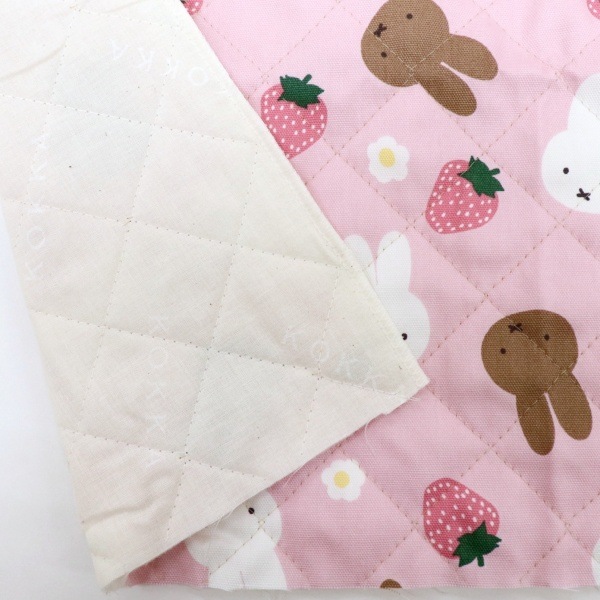 生地 ミッフィー オックス 【キルト】 いちご柄 【50cmカットクロス