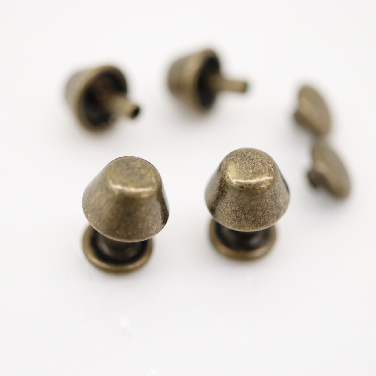 バック 底鋲 10mm 4個入 アンティークゴールド 手芸センタードリーム通販ネットショップ