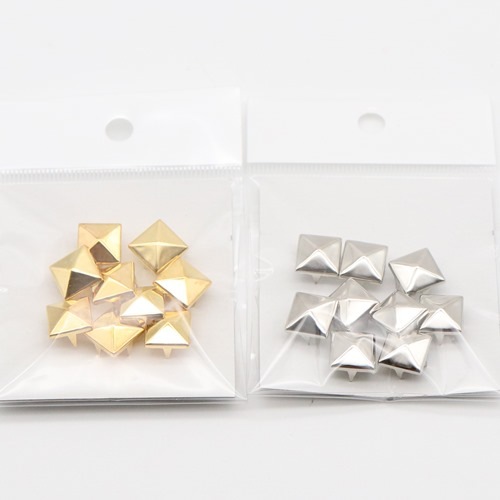 スタッズ ピラミッド（12×12mm）9個入 | 手芸センタードリーム公式