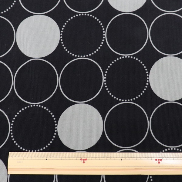 20%OFFセール価格】生地 21Wコールテンプリント サークル柄 DC35403-1