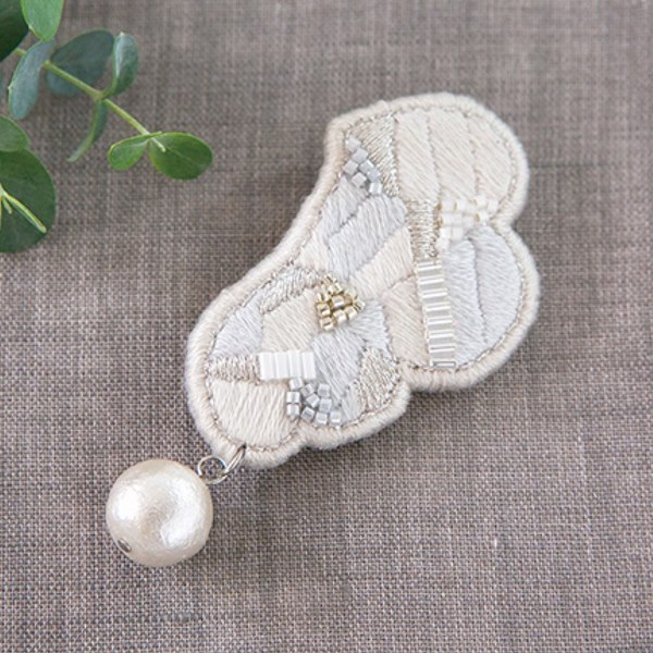 piece harishigoto ブローチキット mokumoku × White | 手芸センター