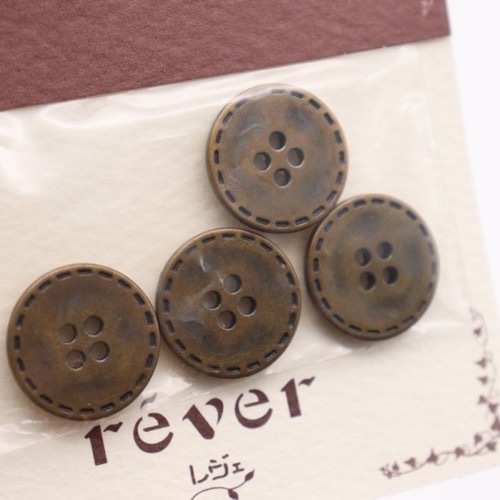 ボタン ステッチ アンティークゴールド 18mm 4個入 OB | 手芸センター