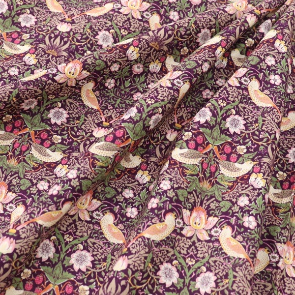 生地 V&A Arts and Crafts シーチング いちご泥棒 VA10001 | 手芸