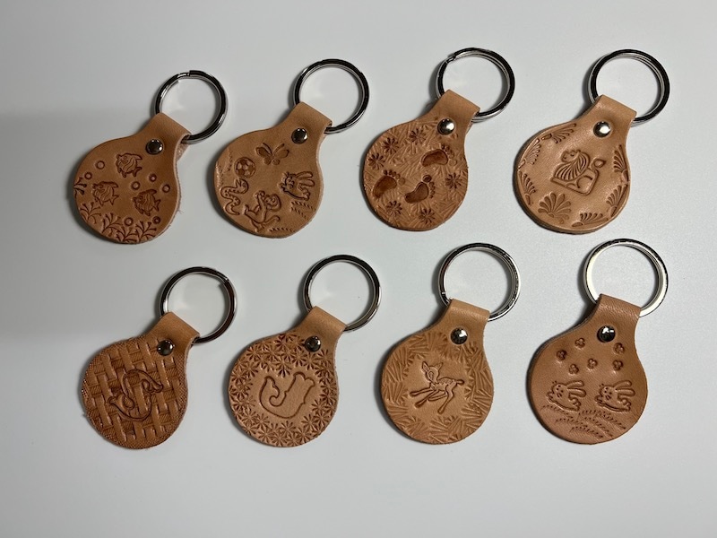 OTクラフトオリジナル】サドルレザーのキーホルダー5個セット 仕立て