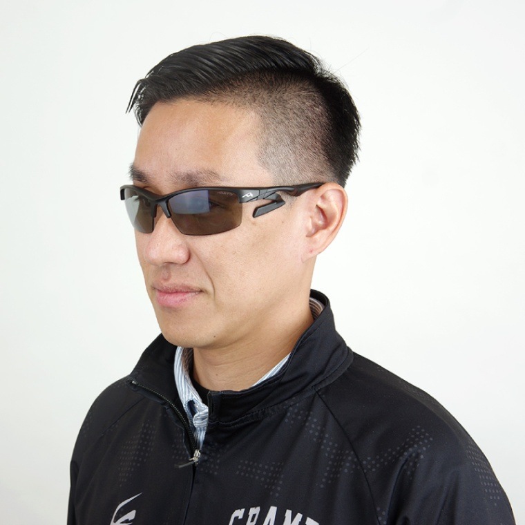 AirFly [CRAMER限定モデル] ブラック 偏光グレー | AirFly サングラス