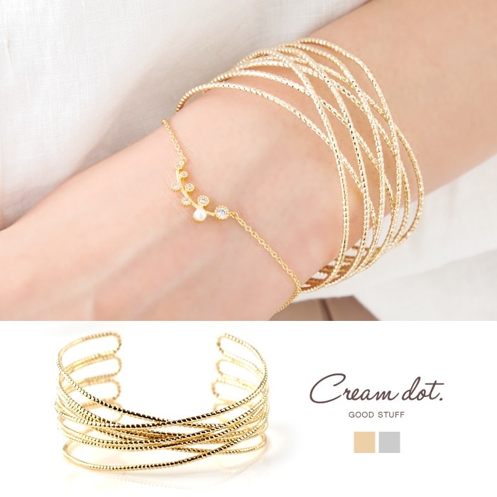 åȥܡβùܤ줿饤󤬡˥᥿Х󥰥ϡưӤ˸ʤȿͤץʥǥ󤬤ɤʥǤˤ碌롢ޥȥХΥƥǤ