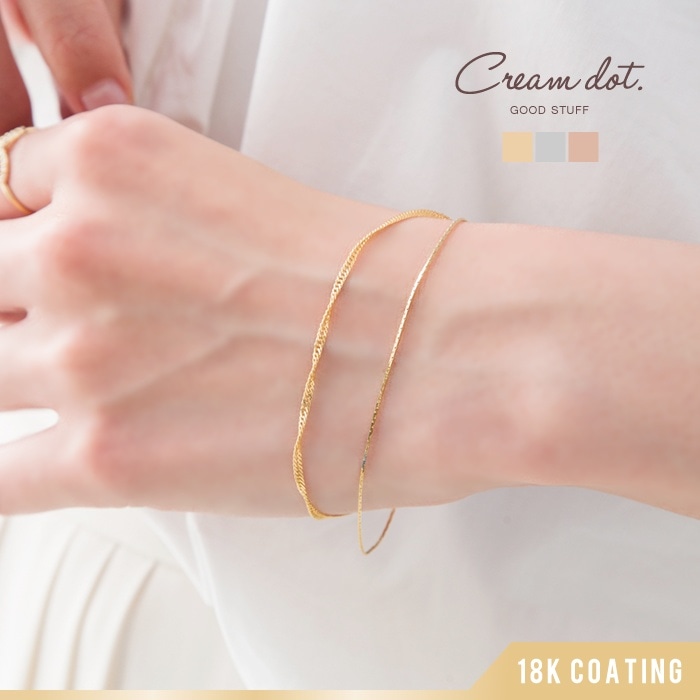 2����Υ�������ΤߤΥ���ץ�&�١����å��ʥ�������֥쥹��åȡ������Ǥ���⤷�ʤ��ǥ�����ǡ��ɤ�ʥ�����ˤ�ޥå����Ƥ���ޤ������ʤ䤫�ʽ����餷���򡢤��ꤲ�ʤ�ź�������Ȥ��ˤԤä���Ǥ���