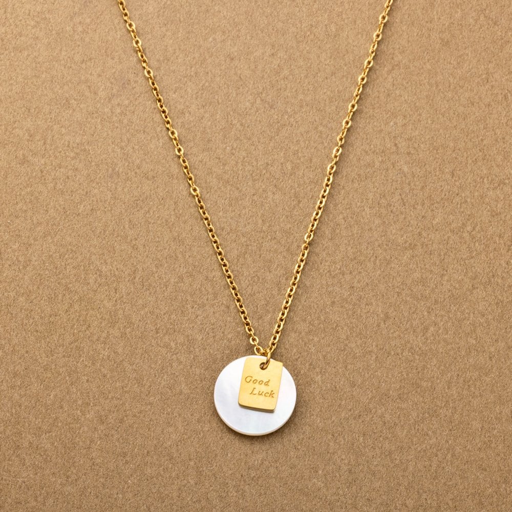 �ʥ���������礤�Υۥ磻�ȥ�����ȥ᥿��ץ졼�Ȥ��Ȥ߹�碌�������ͥå��쥹�����֤�ʥ������󥰤ǥ����Ǥ����褤��������Ȥ�ź���Ƥ����Ҥ��ʤǤ������Ӥˤ������ƥ�쥹�������ʻȤ��ˤԤä���ʥ����ƥ�Ǥ���